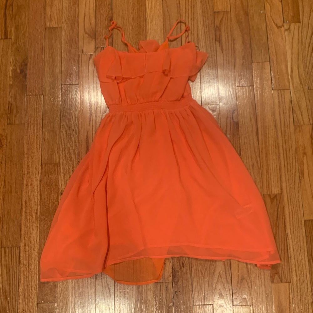 NWOT Criss-Cross Strap Dress Size M